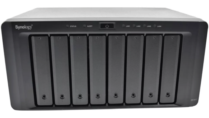 Synology-DiskStation-DS1817-NAS-drive