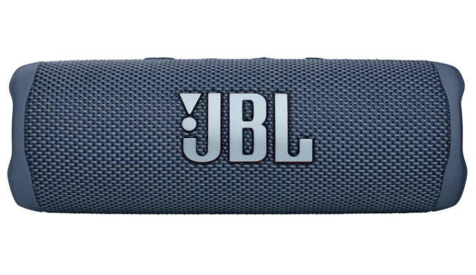 JBL Flip 6 on the white background