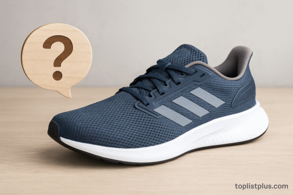 รองเท้าวิ่ง Adidas ผู้ชาย รุ่นไหนดี พร้อมดีไซน์ทันสมัย บนพื้นหลังเรียบ