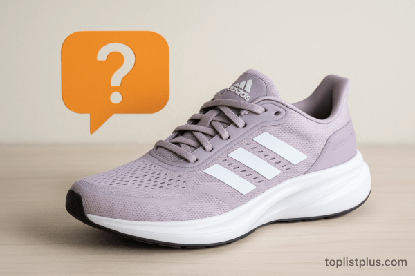 รองเท้าวิ่ง Adidas ผู้หญิง รุ่นไหนดี ถ่ายบนพื้นไม้ มีสัญลักษณ์คำถามอยู่ข้างหลัง