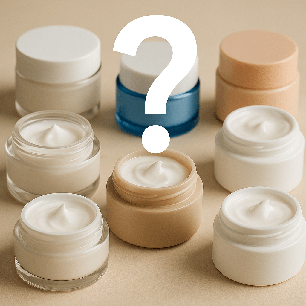 ภาพผู้หญิงกำลังเลือกครีมบำรุงผิวหน้าบนชั้นวางสินค้า