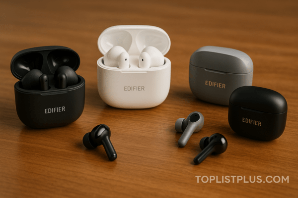 ภาพหูฟัง Edifier รุ่นไหนดี สีดำ สีขาว และสีเทา พร้อมเคสชาร์จ วางบนโต๊ะไม้ ใช้ประกอบบทความ SEO หัวข้อบทสรุป