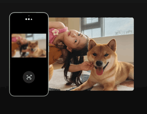 Xiaomi 15 Ultra vs Xiaomi 15: ภาพหน้าจอสมาร์ทโฟนขณะถ่ายภาพเด็กผู้หญิงกับสุนัขพันธุ์ชิบะอินุ ที่แสดงให้เห็นถึงคุณภาพของภาพถ่ายและประสิทธิภาพกล้อง