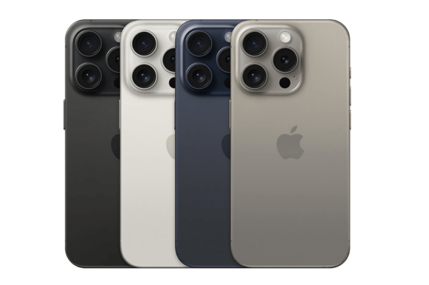 ภาพดีไซน์ด้านหลังของ iPhone 15 Pro สำหรับบทความเปรียบเทียบ iPhone 15 Pro vs Google Pixel 8 Pro